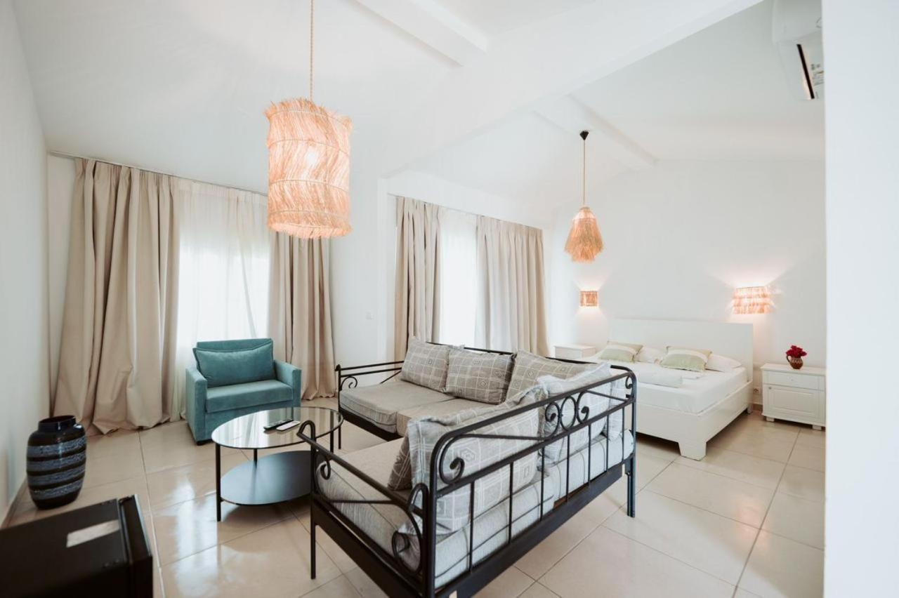 Drymades Adults Only Aldeamento Turístico 4*